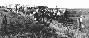 Erste Erstellung der Gräben, Foto: C. Sauss